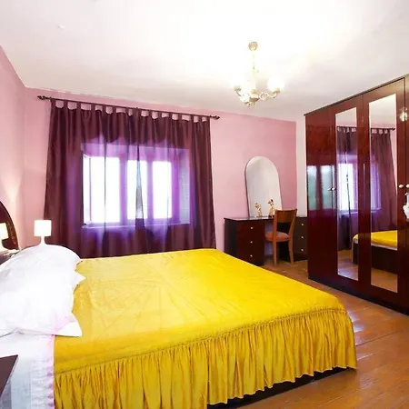 Appartement In Stone House On Hvar